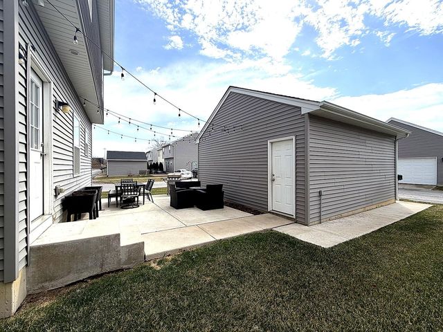 2482 W 127th Lane, Crown Point, IN 46307