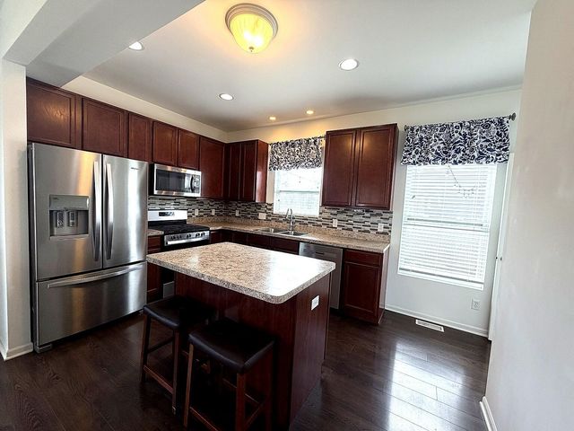 2482 W 127th Lane, Crown Point, IN 46307