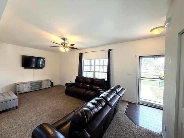 2482 W 127th Lane, Crown Point, IN 46307