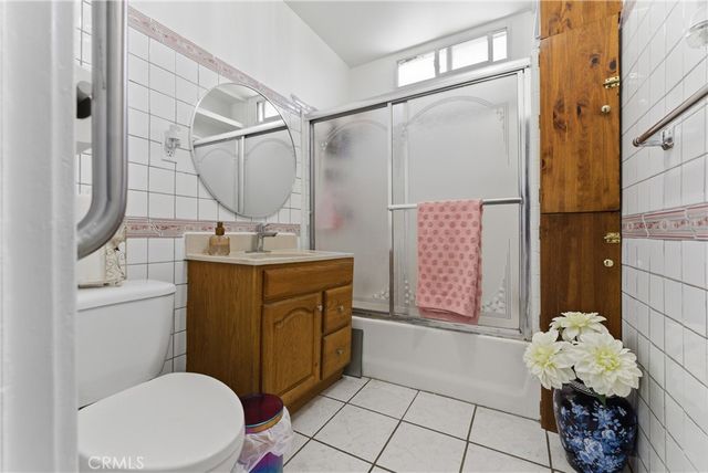 131 W 77th Street, Los Angeles, CA 90003