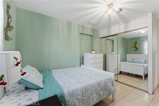 131 W 77th Street, Los Angeles, CA 90003