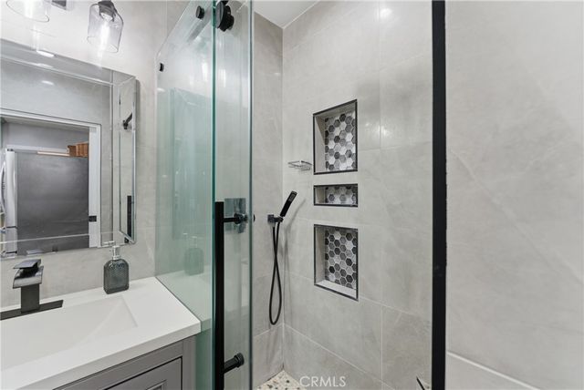 131 W 77th Street, Los Angeles, CA 90003