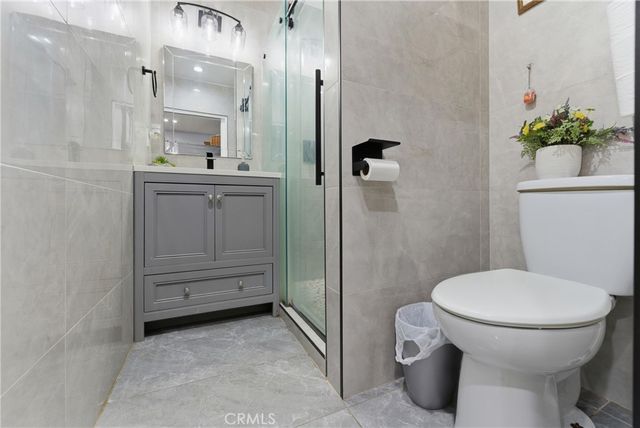 131 W 77th Street, Los Angeles, CA 90003