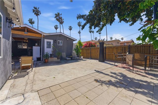 131 W 77th Street, Los Angeles, CA 90003