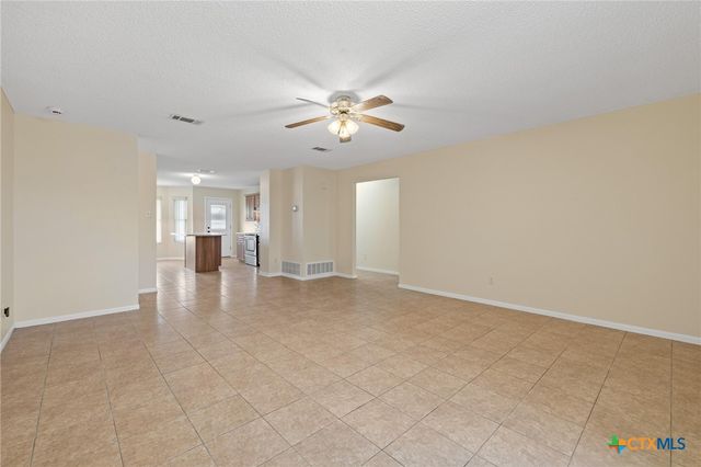 4205 Beach Ball Drive, Killeen, TX 76549