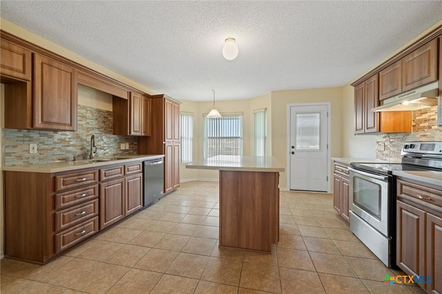 4205 Beach Ball Drive, Killeen, TX 76549