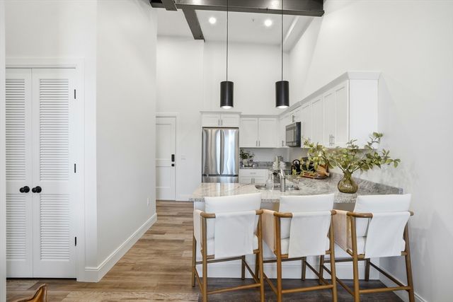 10 Water Street 7, Plymouth, MA 02360