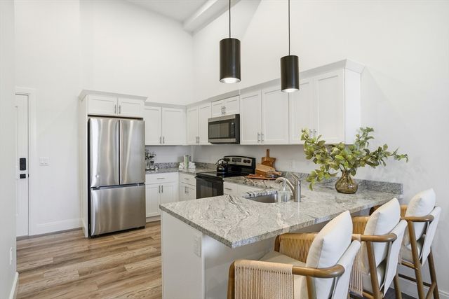 10 Water Street 7, Plymouth, MA 02360