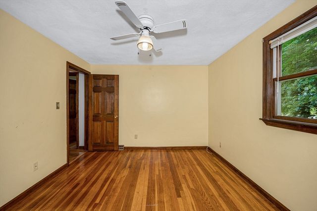 14 Kirk Rd, Billerica, MA 01821