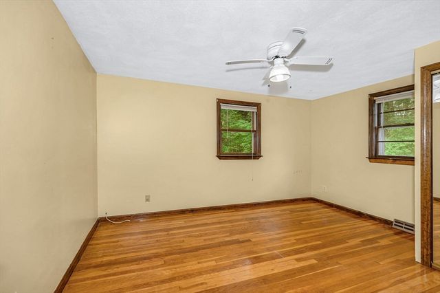 14 Kirk Rd, Billerica, MA 01821