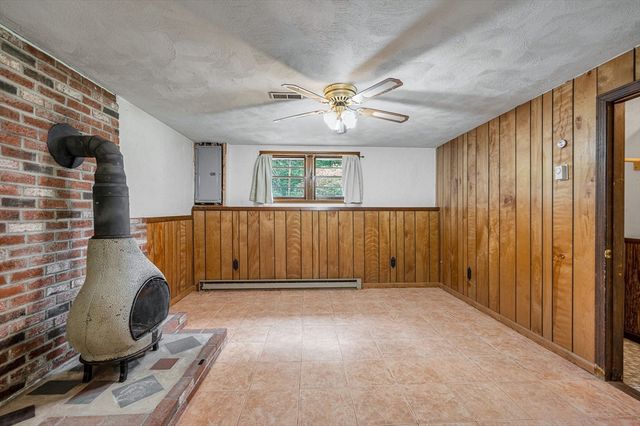 14 Kirk Rd, Billerica, MA 01821