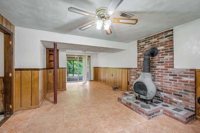 14 Kirk Rd, Billerica, MA 01821