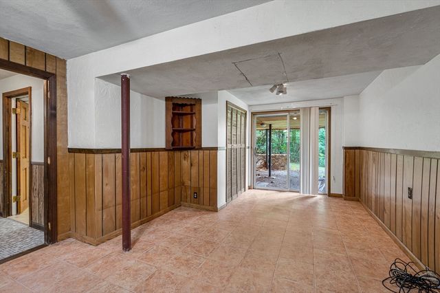14 Kirk Rd, Billerica, MA 01821