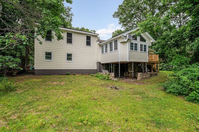 14 Kirk Rd, Billerica, MA 01821