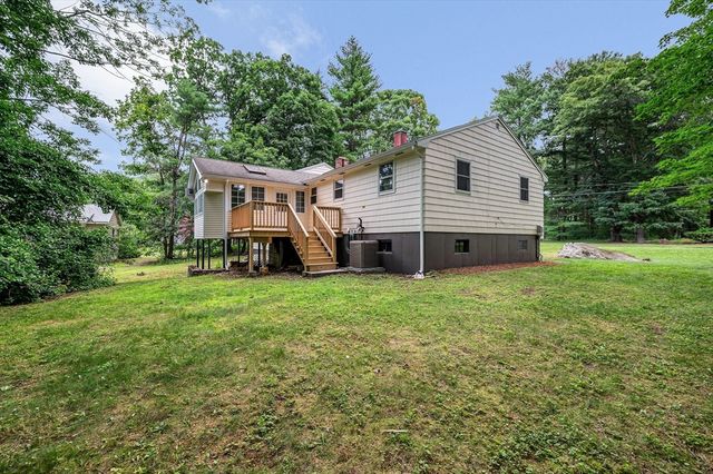 14 Kirk Rd, Billerica, MA 01821