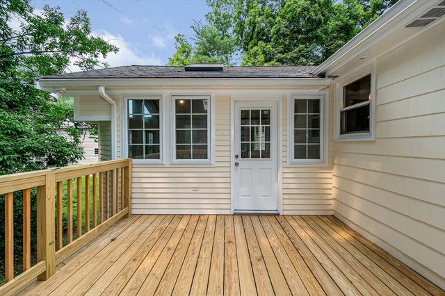 14 Kirk Rd, Billerica, MA 01821