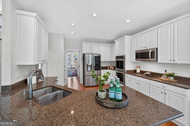 6650 River Crest Point, Suwanee, GA 30024