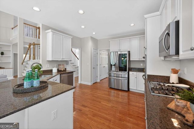 6650 River Crest Point, Suwanee, GA 30024