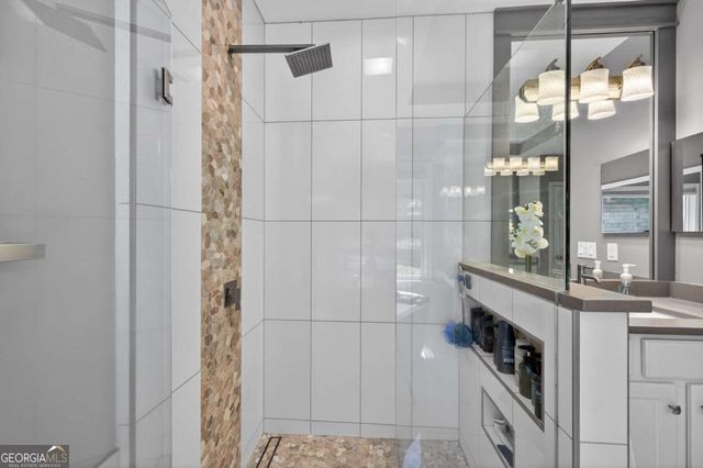 6650 River Crest Point, Suwanee, GA 30024