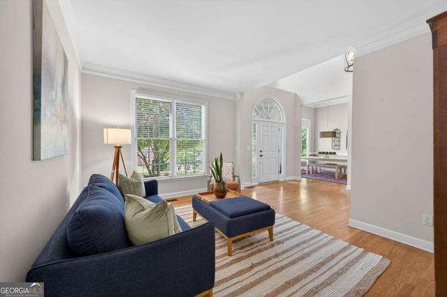 6650 River Crest Point, Suwanee, GA 30024