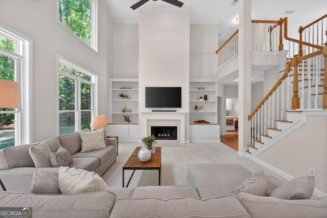 6650 River Crest Point, Suwanee, GA 30024