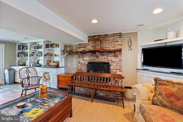 14210 MANOR RD, Phoenix, MD 21131