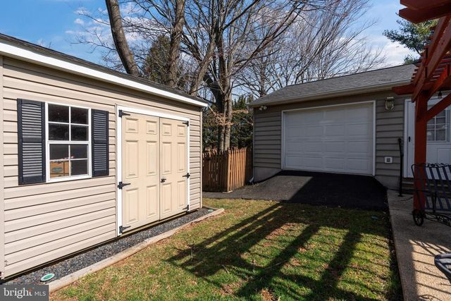 14210 MANOR RD, Phoenix, MD 21131
