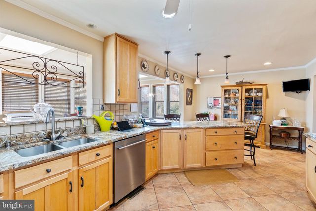 14210 MANOR RD, Phoenix, MD 21131