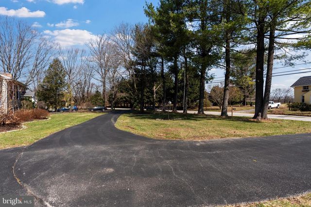 14210 MANOR RD, Phoenix, MD 21131