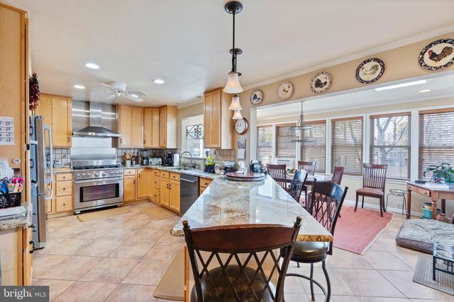 14210 MANOR RD, Phoenix, MD 21131