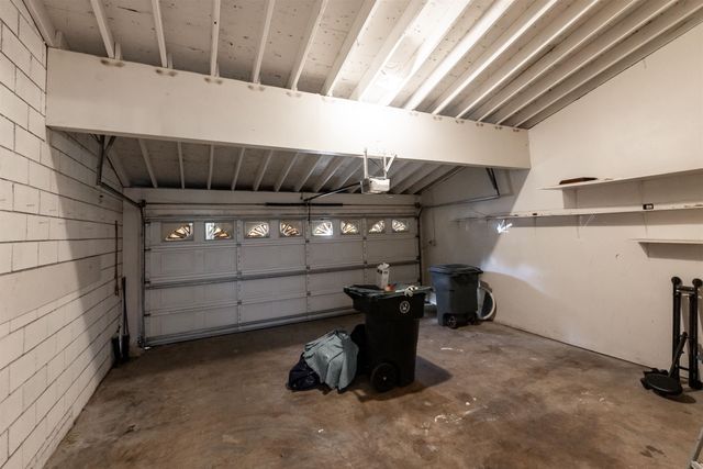 6016 IVAWOOD DR, Bartlett, TN 38134