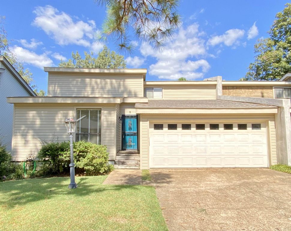 6016 IVAWOOD DR, Bartlett, TN 38134