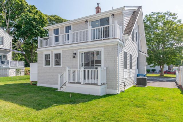 10 Vesper Avenue, Falmouth, MA 02540