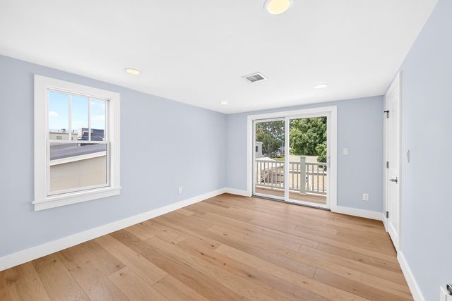 10 Vesper Avenue, Falmouth, MA 02540