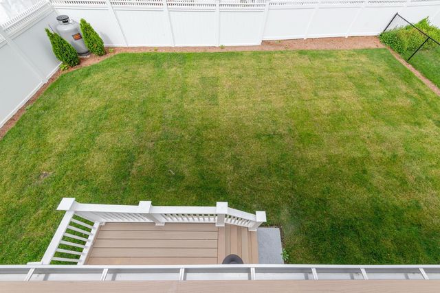 10 Vesper Avenue, Falmouth, MA 02540