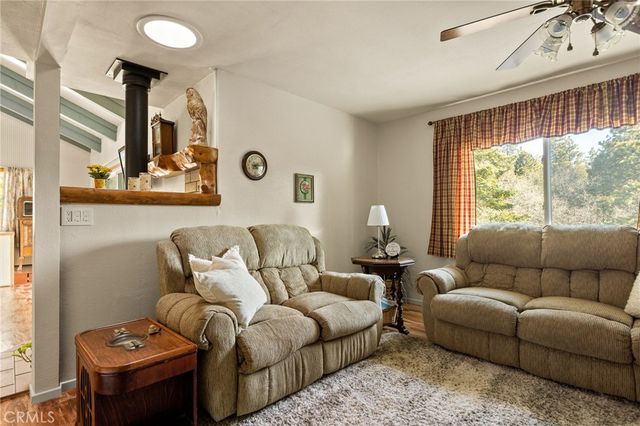 337 Lookout, Twin Peaks, CA 92391