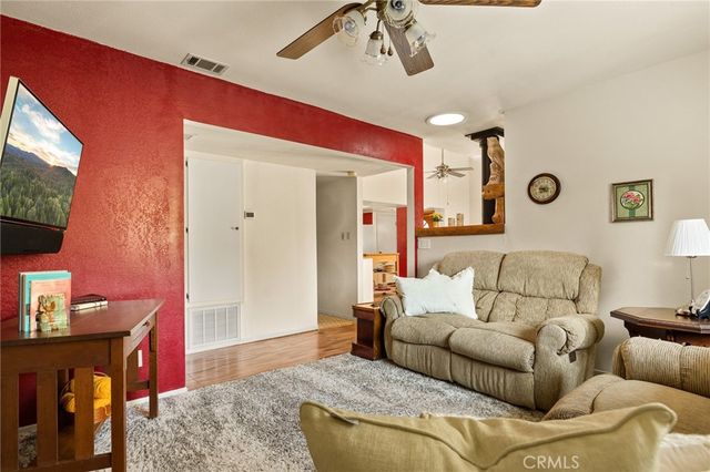 337 Lookout, Twin Peaks, CA 92391