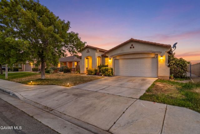 42955 Carpenter Drive, Lancaster, CA 93535