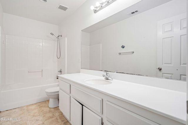 42955 Carpenter Drive, Lancaster, CA 93535