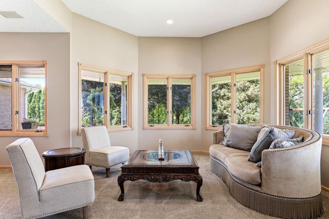 8148 Ithaca Lane N, Maple Grove, MN 55311