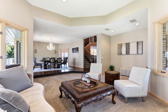 8148 Ithaca Lane N, Maple Grove, MN 55311