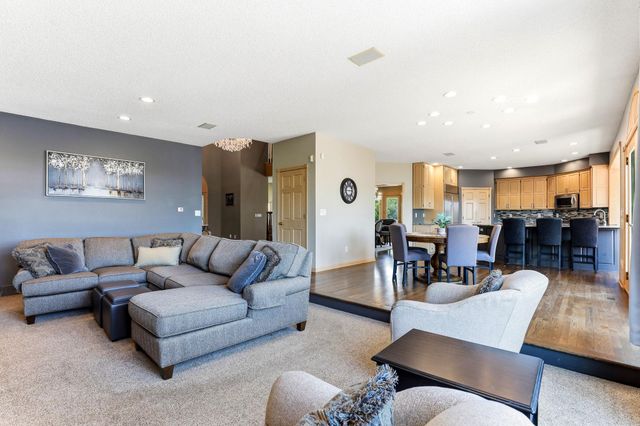 8148 Ithaca Lane N, Maple Grove, MN 55311