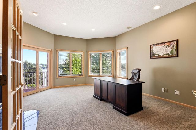 8148 Ithaca Lane N, Maple Grove, MN 55311