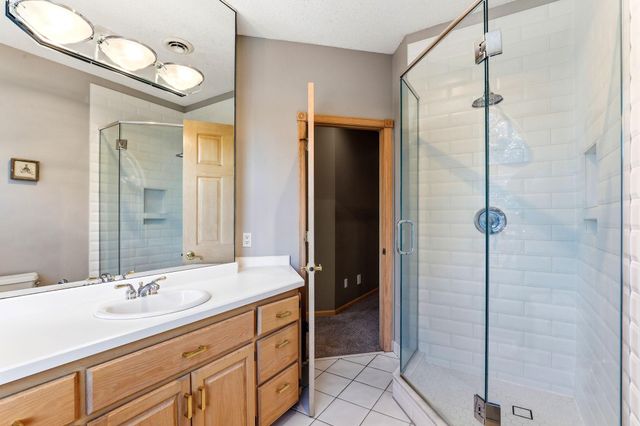 8148 Ithaca Lane N, Maple Grove, MN 55311