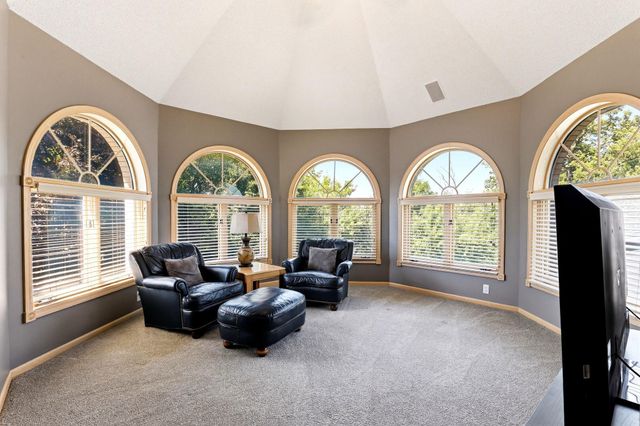 8148 Ithaca Lane N, Maple Grove, MN 55311