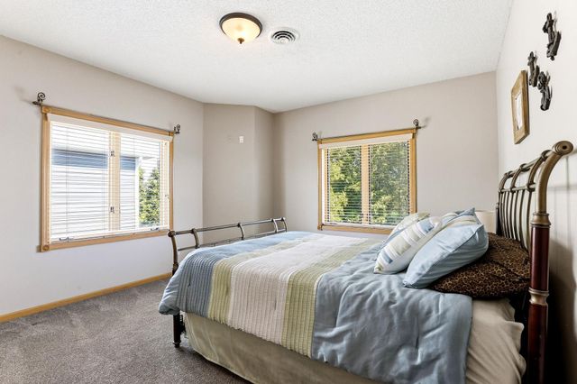 8148 Ithaca Lane N, Maple Grove, MN 55311