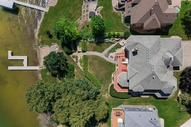 8148 Ithaca Lane N, Maple Grove, MN 55311
