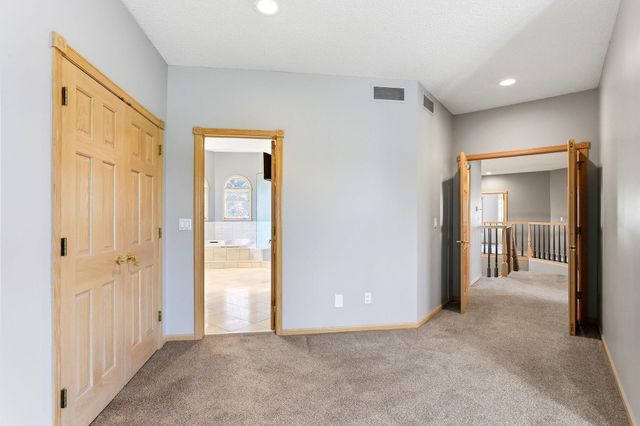 8148 Ithaca Lane N, Maple Grove, MN 55311
