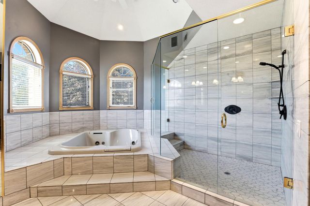 8148 Ithaca Lane N, Maple Grove, MN 55311