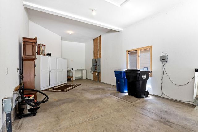 8148 Ithaca Lane N, Maple Grove, MN 55311